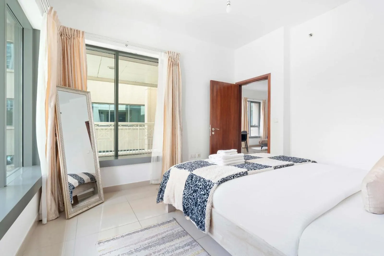 Vacay Lettings 1 Bed Close To Down Town Fountain View Dubai 0*,  United Arab Emirates